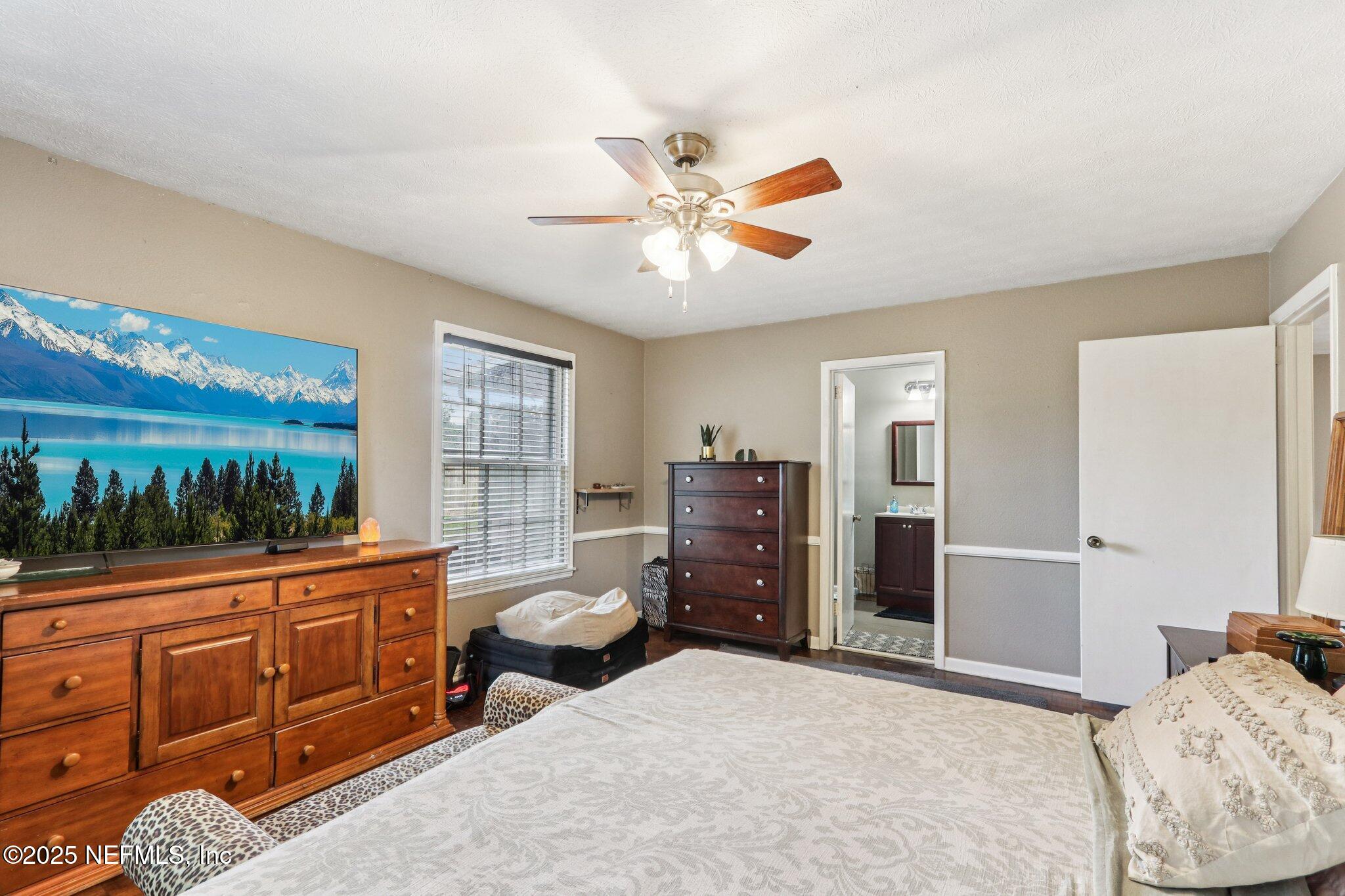 1168 Montevideo Road Jacksonville, FL 32216 - Photo 21 of 38 Primary Bedroom