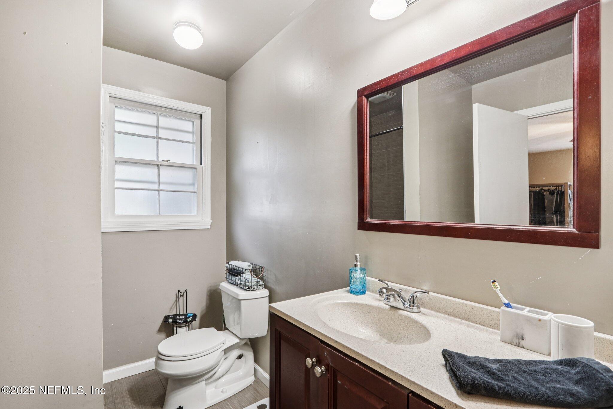 1168 Montevideo Road Jacksonville, FL 32216 - Photo 23 of 38 Primary Bathroom
