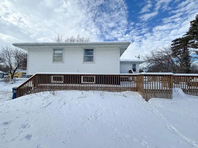 $193,900 | 13 North Court Street, Morris, MN 56267