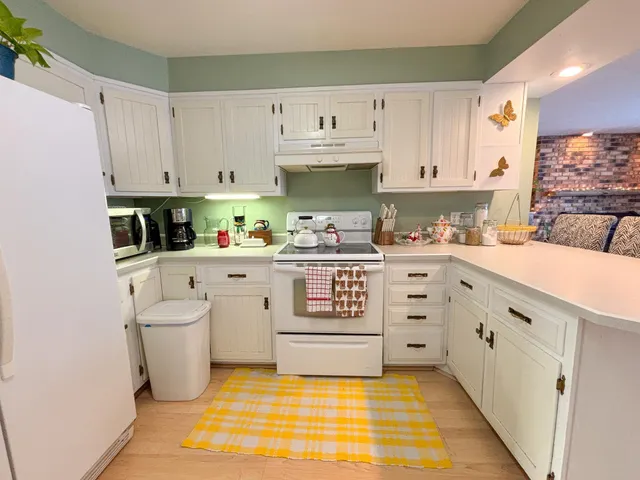 $193,900 | 13 North Court Street, Morris, MN 56267