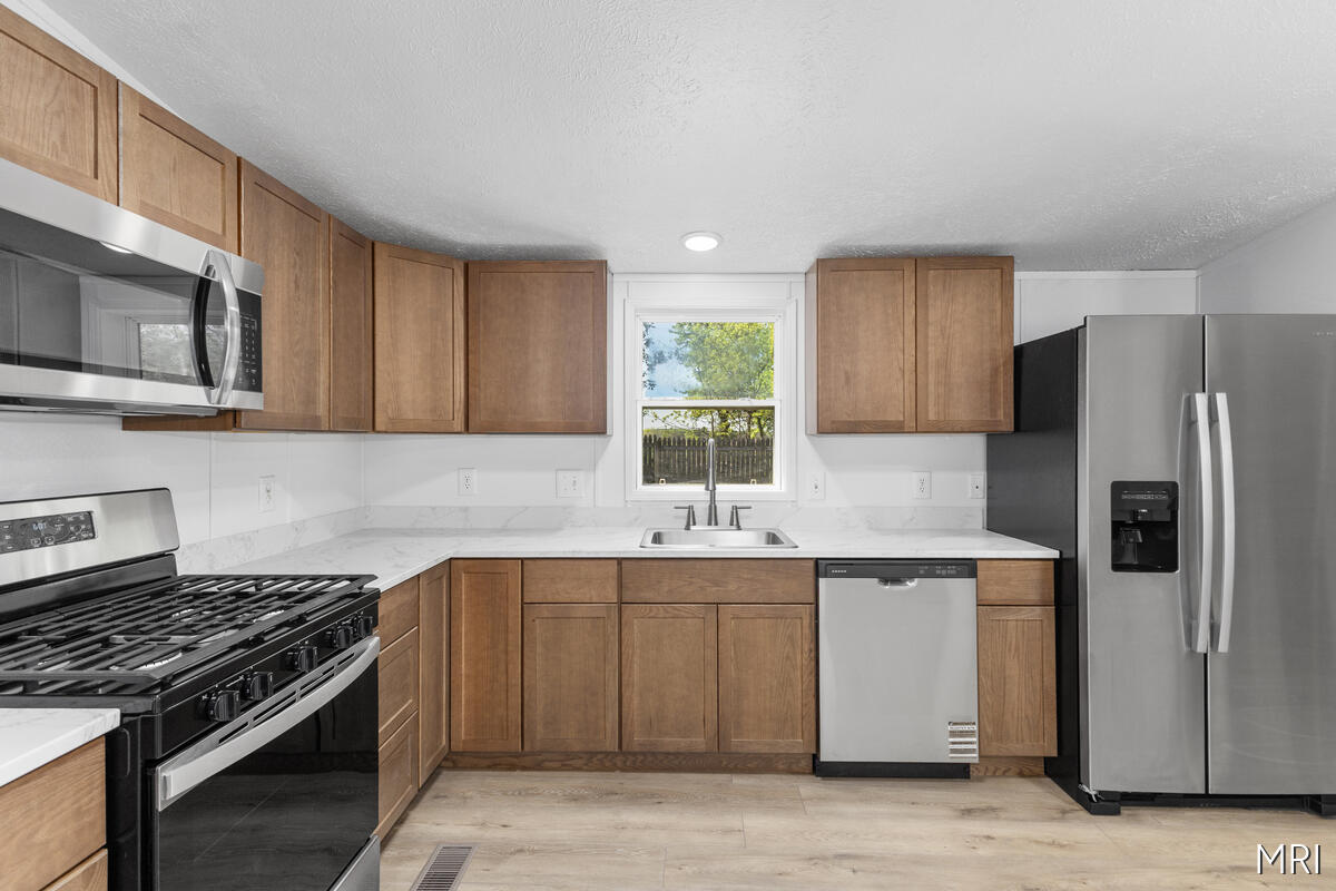 5950 South Grow Road Sheridan, MI 48884 - Photo 7 of 17 5950-S-Grow_007