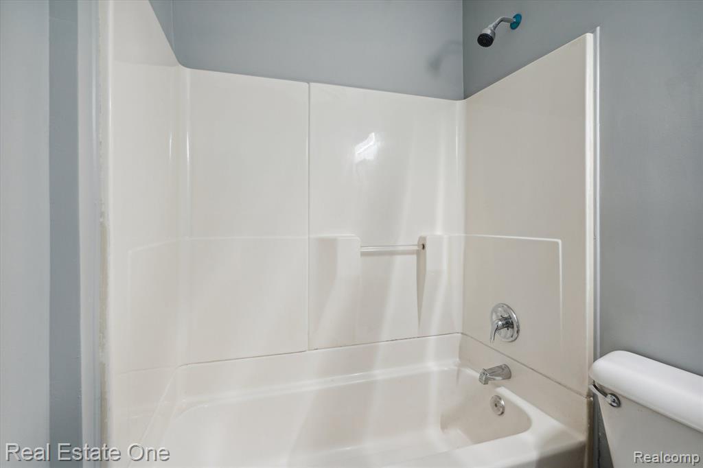 22750 Wick Road Taylor, MI 48180 - Photo 20 of 26