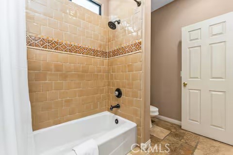 62398 Lilley Road Joshua Tree, CA 92252 - Photo 33 of 70 a bathroom with a bathtub and shower