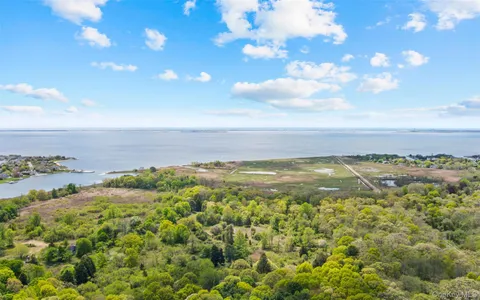 $859,000 | 25 Bay 3rd Street, Islip, NY 11751
