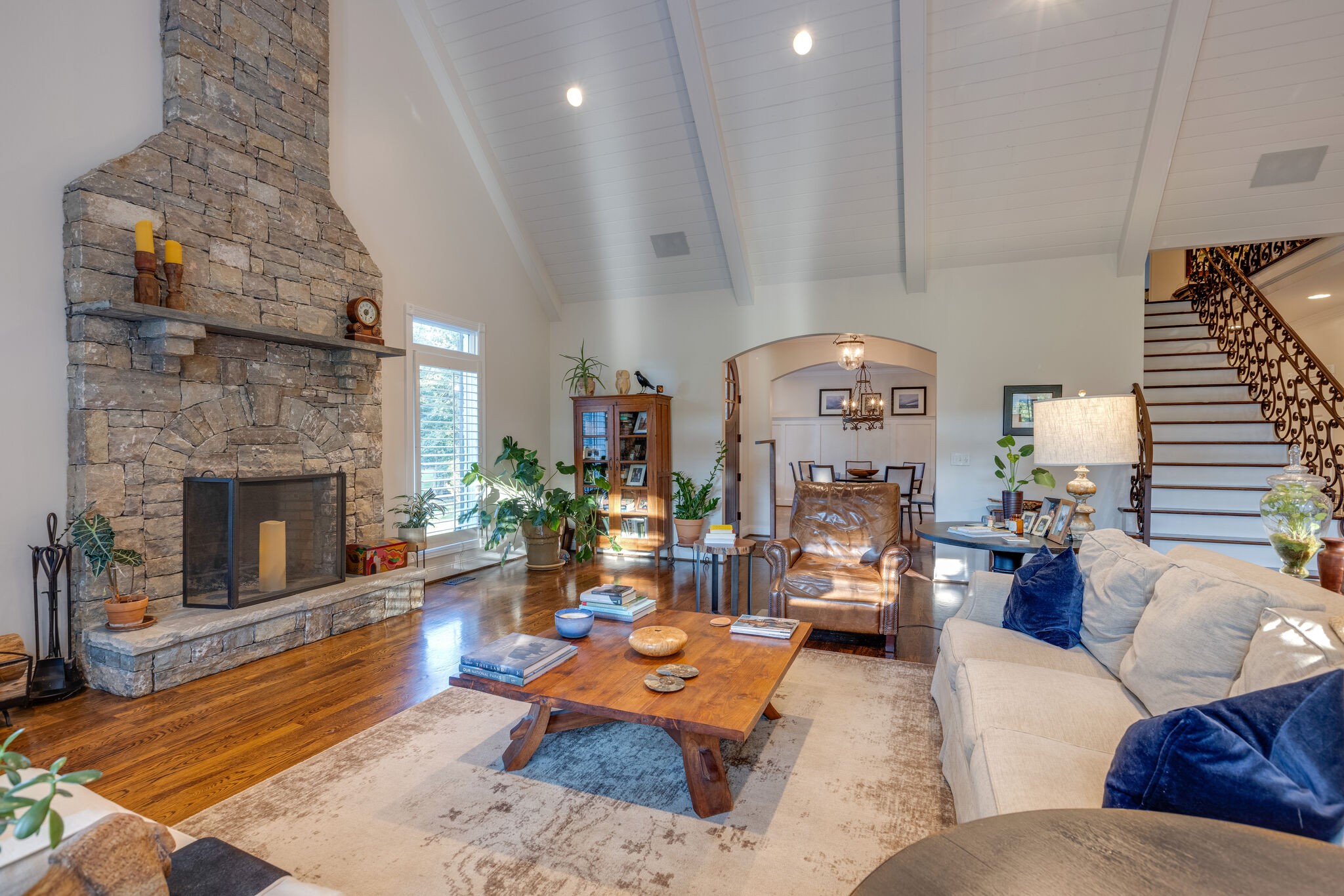 3151 McMillan Road Franklin, TN 37064 - Photo 18 of 46 a living room with furniture and a fireplace