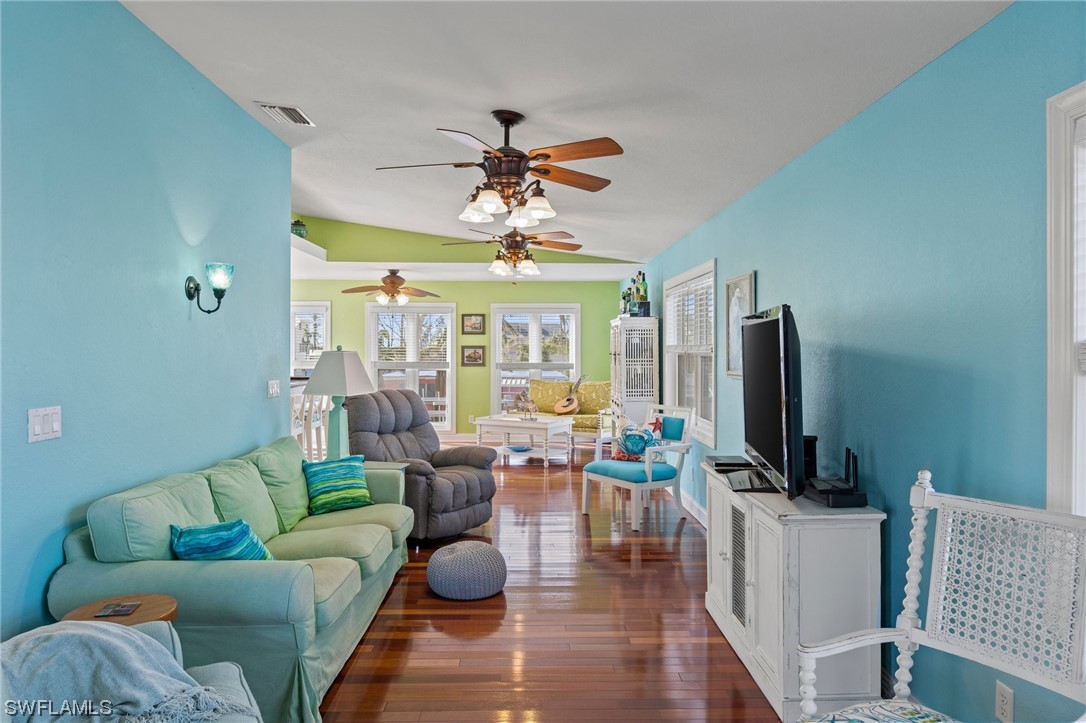 2572 Second Street Cape Coral, FL 33993 - Photo 16 of 27