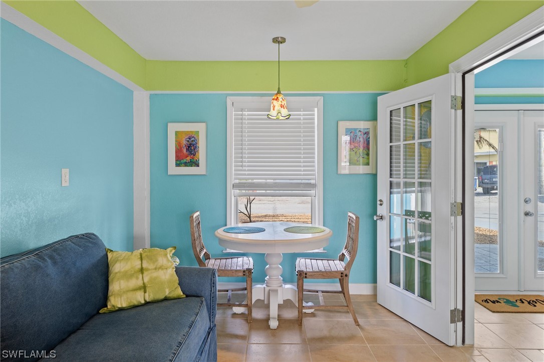 2572 Second Street Cape Coral, FL 33993 - Photo 21 of 27