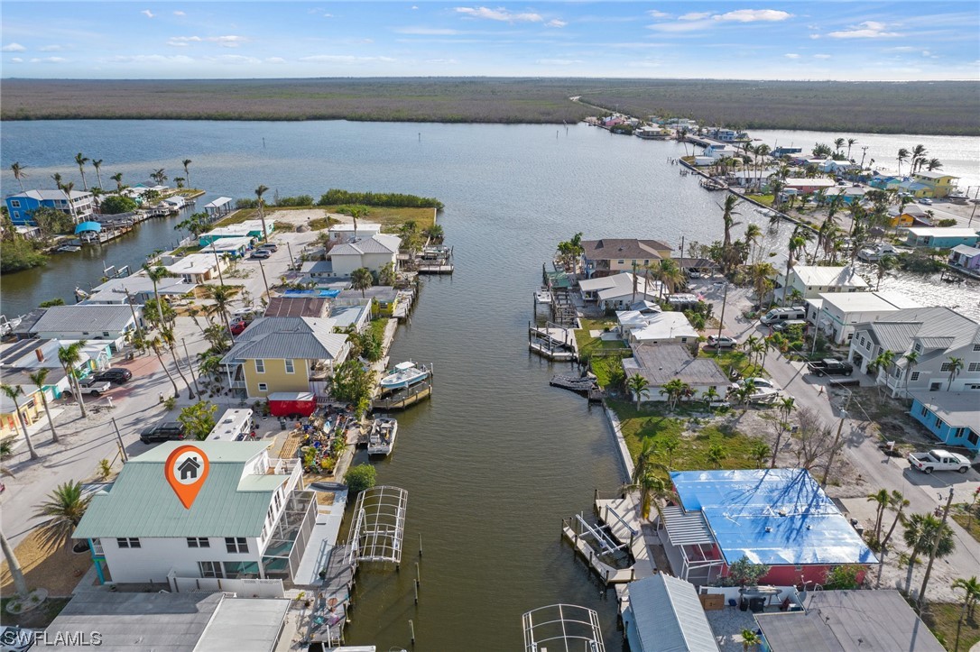 2572 Second Street Cape Coral, FL 33993 - Photo 6 of 27