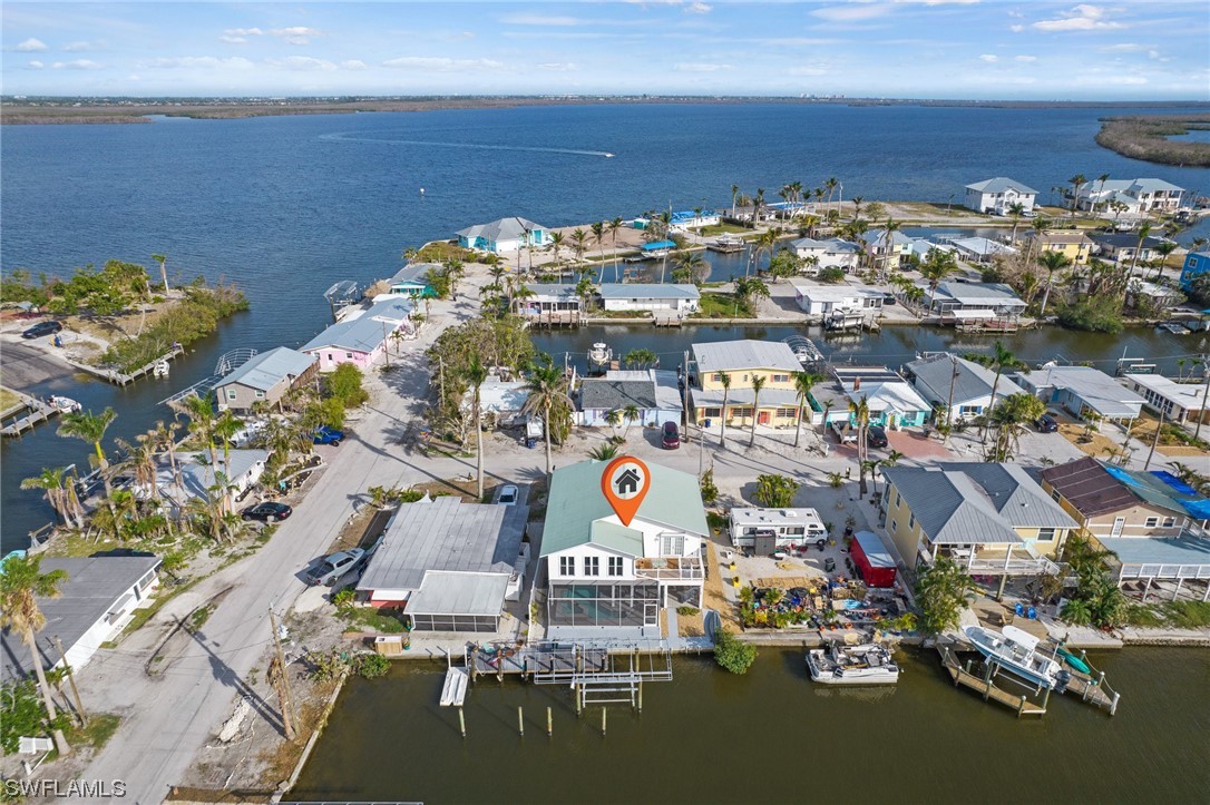 2572 Second Street Cape Coral, FL 33993 - Photo 8 of 27