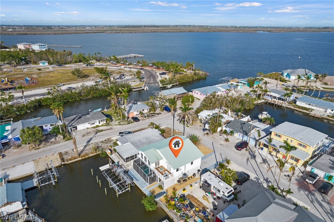 2572 Second Street Cape Coral, FL 33993 - Photo 9 of 27