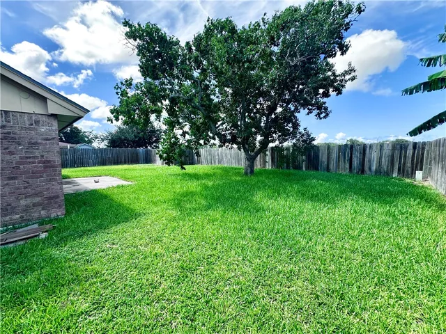 $255,000 | 5406 Sugar Creek Drive, Corpus Christi, TX 78413