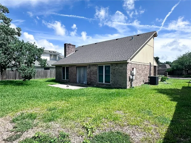 $255,000 | 5406 Sugar Creek Drive, Corpus Christi, TX 78413