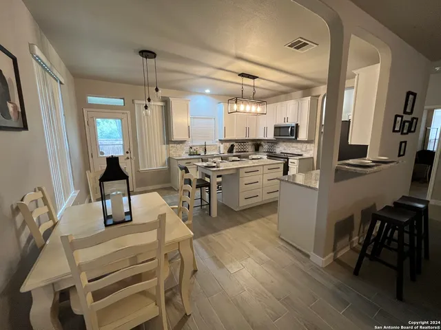 $2,595 | 5618 Arcadia Park, San Antonio, TX 78247