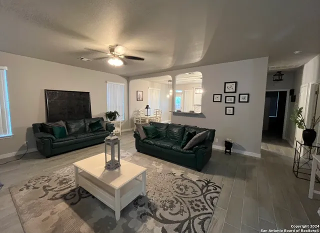 $2,595 | 5618 Arcadia Park, San Antonio, TX 78247