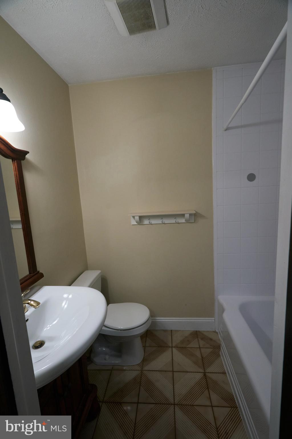 550 Stevens Road Morrisville, PA 19067 - Photo 34 of 43 Hall Bath