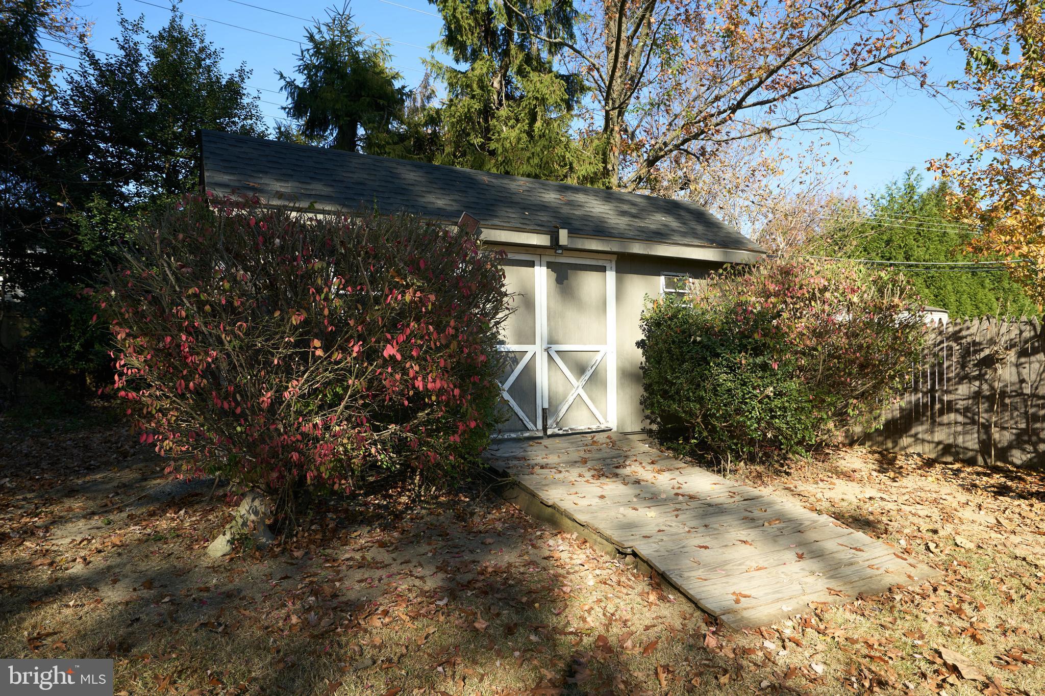 550 Stevens Road Morrisville, PA 19067 - Photo 42 of 43 Large Shed