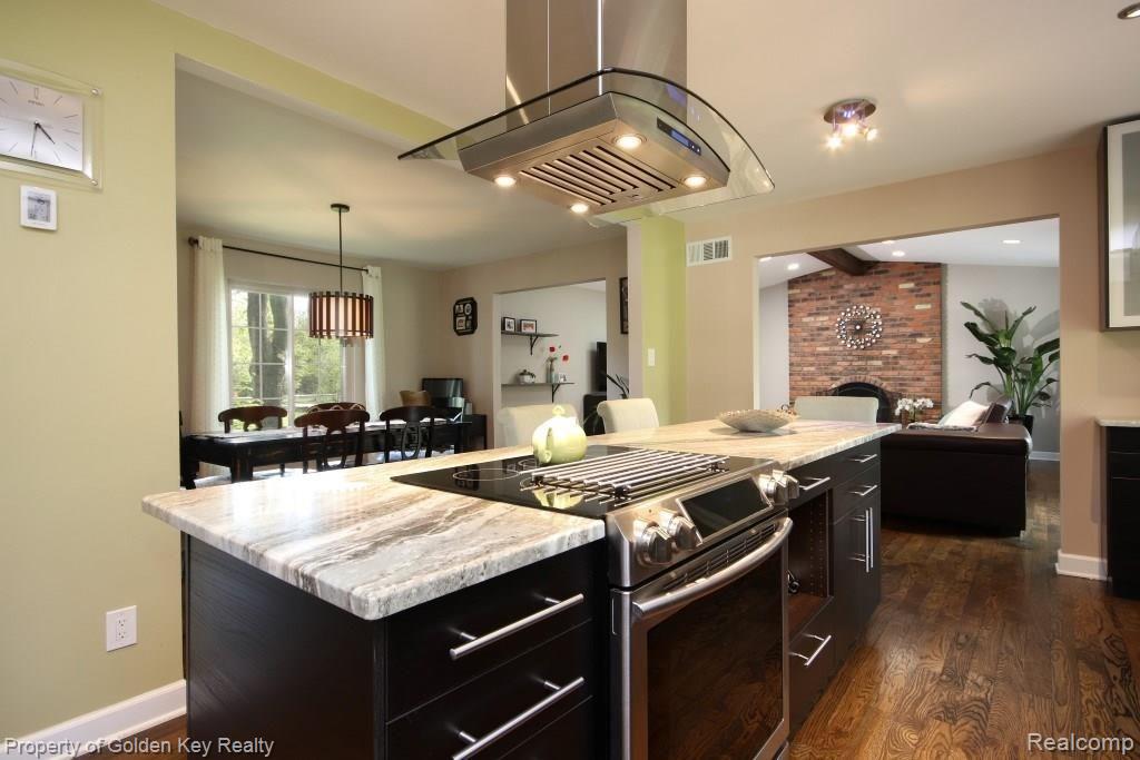 37520 West 8 Mile Road Farmington Hills, MI 48167 - Photo 11 of 26