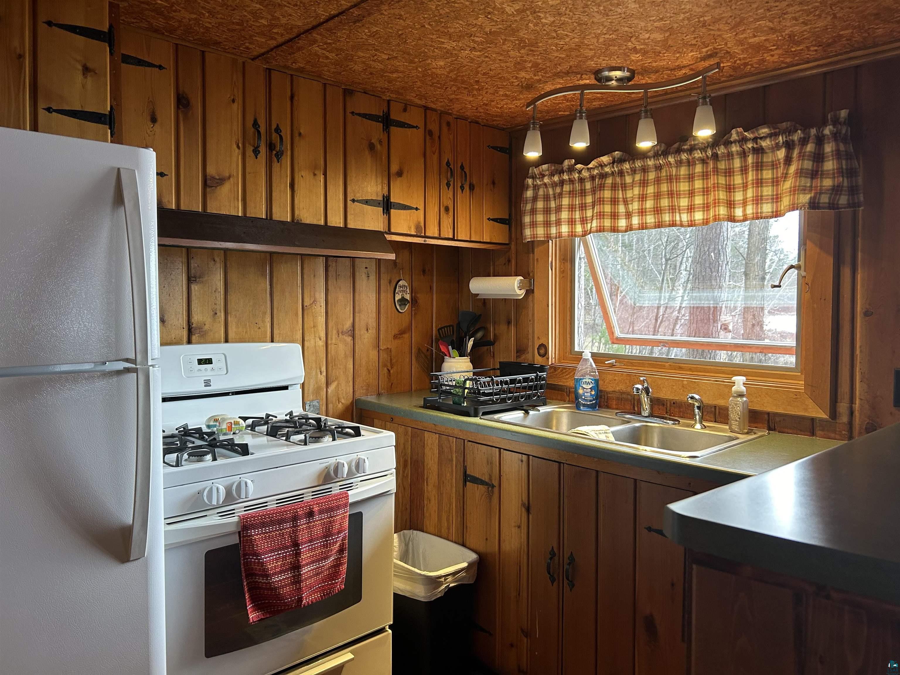9865 McCarry Lake Road Iron River, WI 54847 - Photo 3 of 16 Gallery Image 3