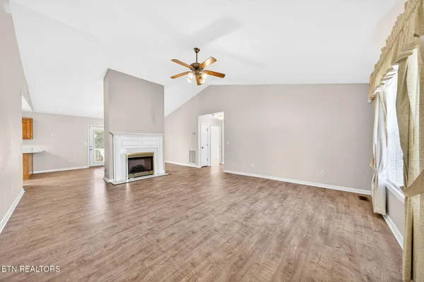 $1,950 | 39 Calloway Drive, Crossville, TN 38555