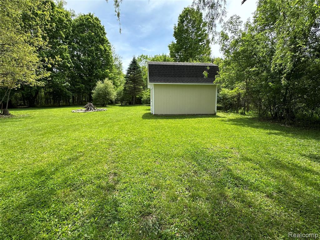 6161 East River Road Flushing, MI 48433 - Photo 49 of 63