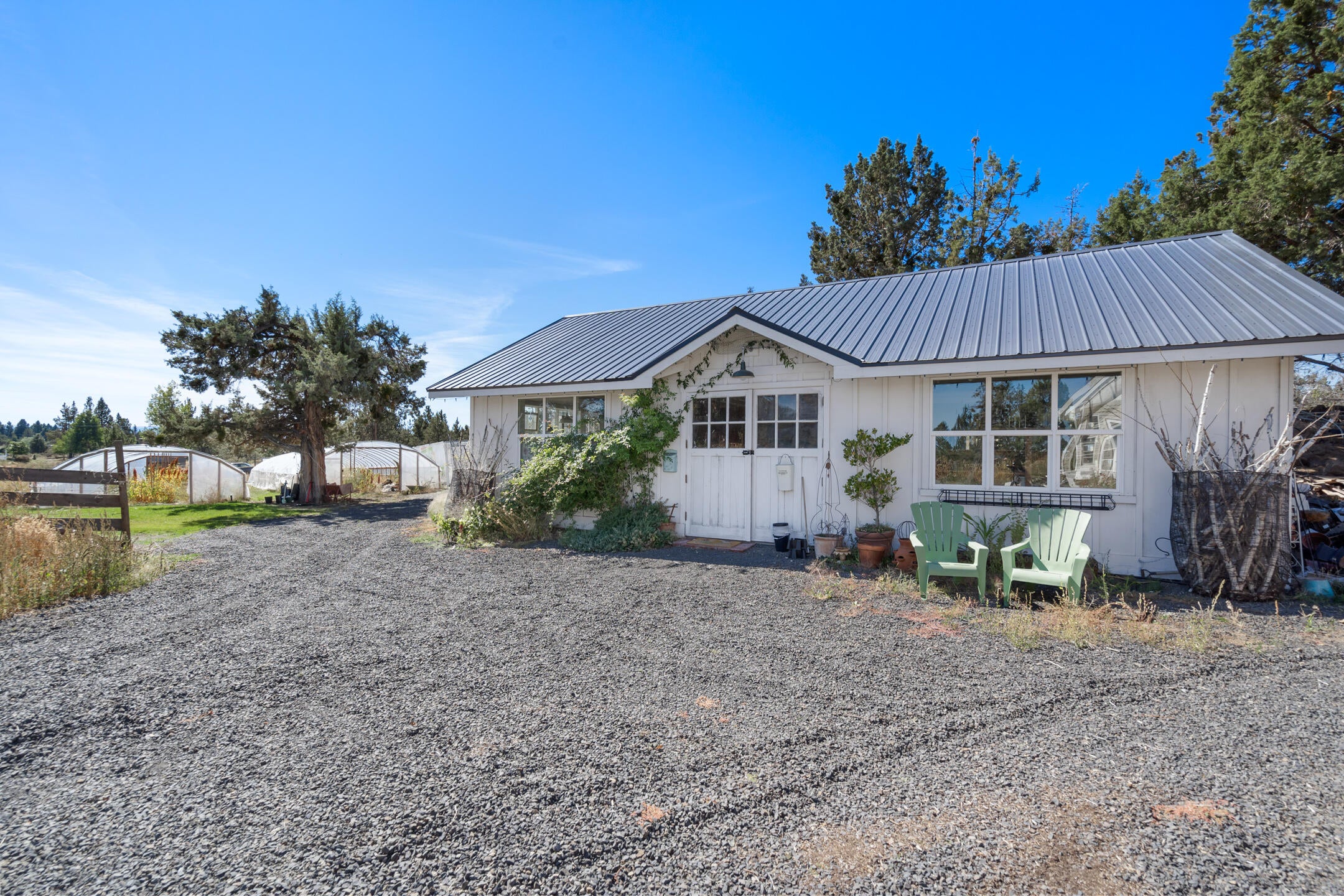 63375 Deschutes Market Road Bend, OR 97701 - Photo 24 of 43 2021_09_deschute_exteriors-21
