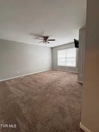 $1,500 | 2121 South Greenwood Drive, Unit 205, Johnson City, TN 37604