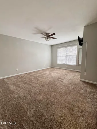 $1,500 | 2121 South Greenwood Drive, Unit 205, Johnson City, TN 37604