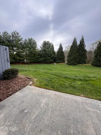 $1,500 | 2121 South Greenwood Drive, Unit 205, Johnson City, TN 37604