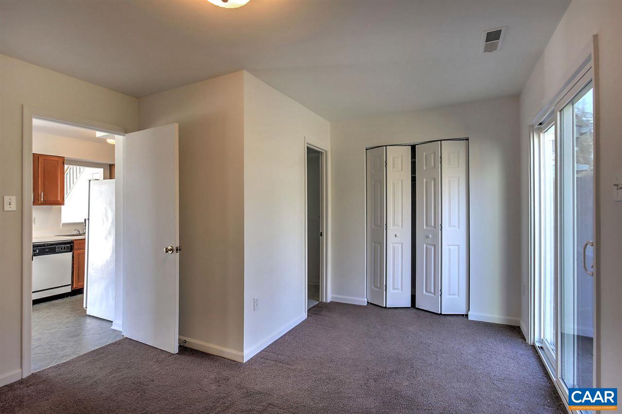 957 Rives Street Charlottesville, VA 22902 - Photo 11 of 17 Gallery Image 11