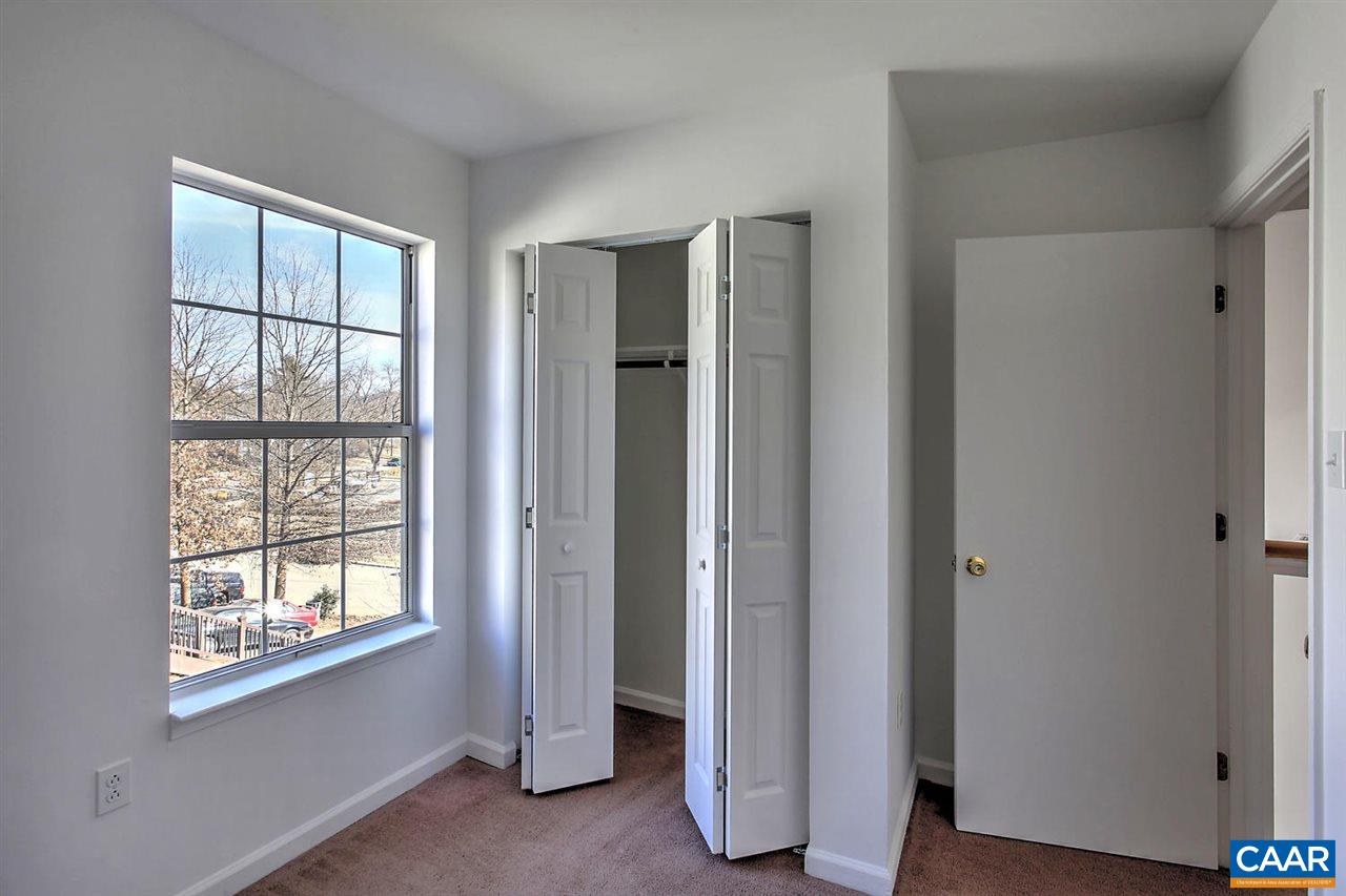 957 Rives Street Charlottesville, VA 22902 - Photo 16 of 17 Gallery Image 16