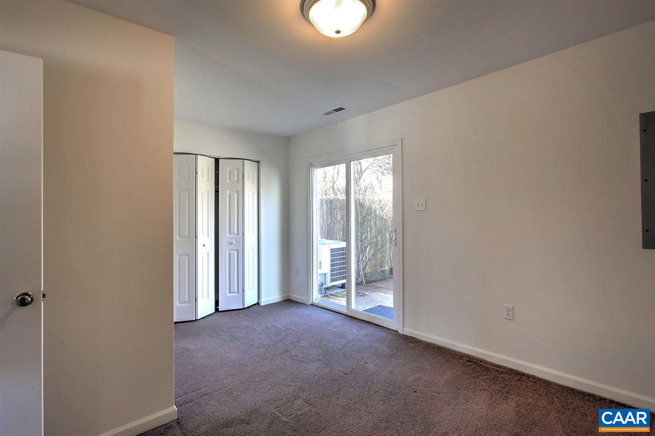 957 Rives Street Charlottesville, VA 22902 - Photo 10 of 17 Gallery Image 10