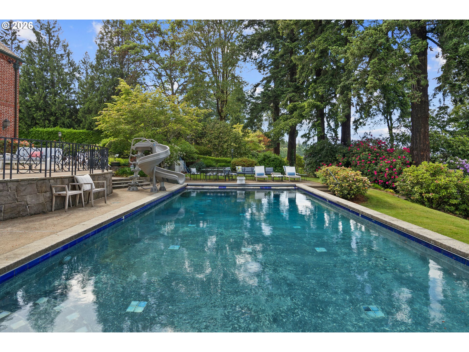 11522 South Riverwood Road Portland, OR 97219 - Photo 7 of 48 Gallery Image 7