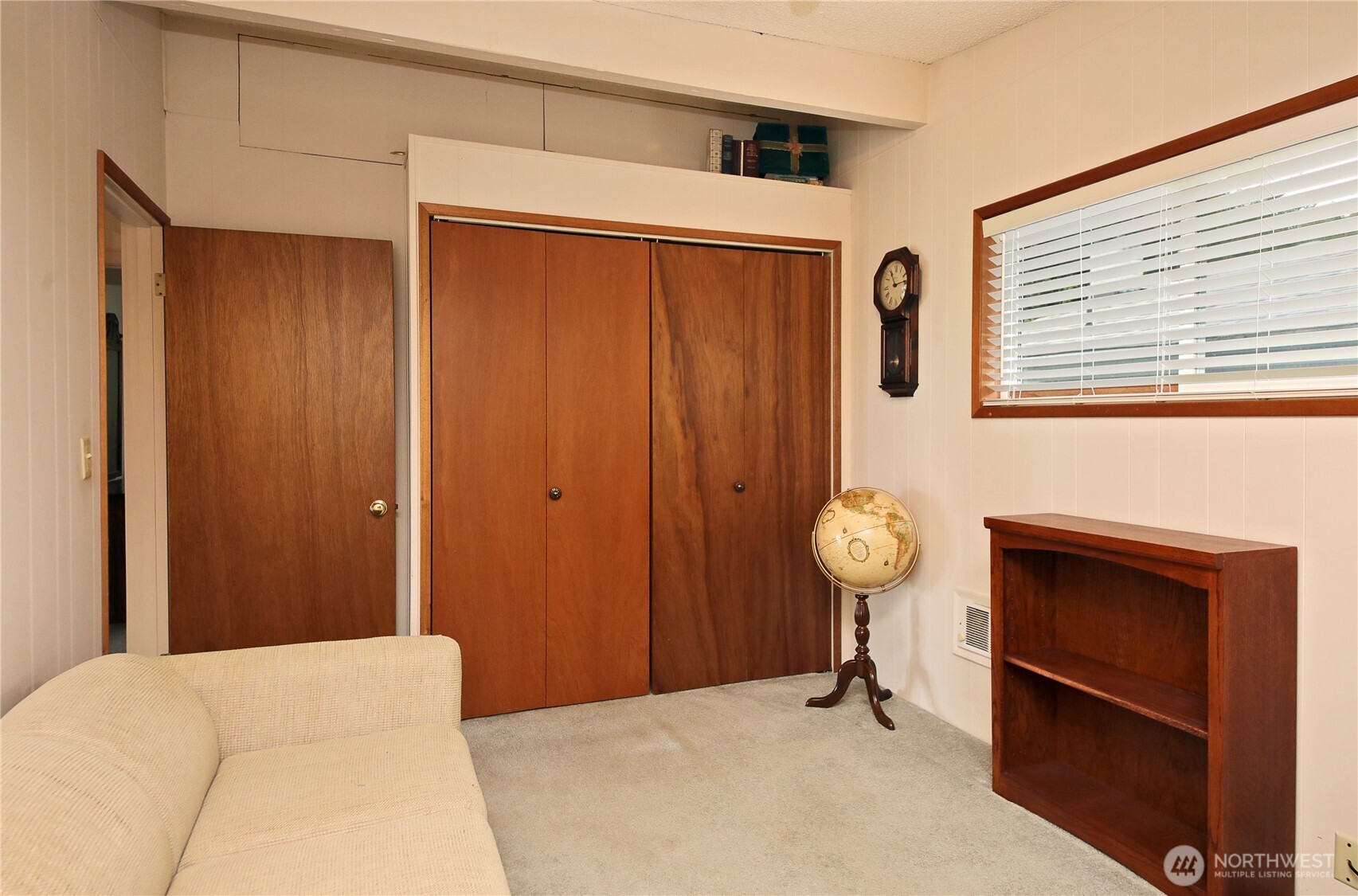 538 East Bush Point Road Freeland, WA 98249 - Photo 33 of 39