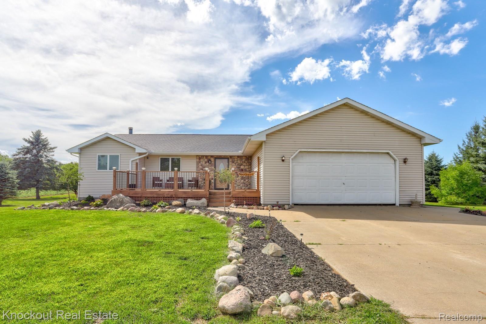 3435 Marathon Road Columbiaville, MI 48421 - Photo 5 of 74 3435 Marathon Rd 48421-4.jpg