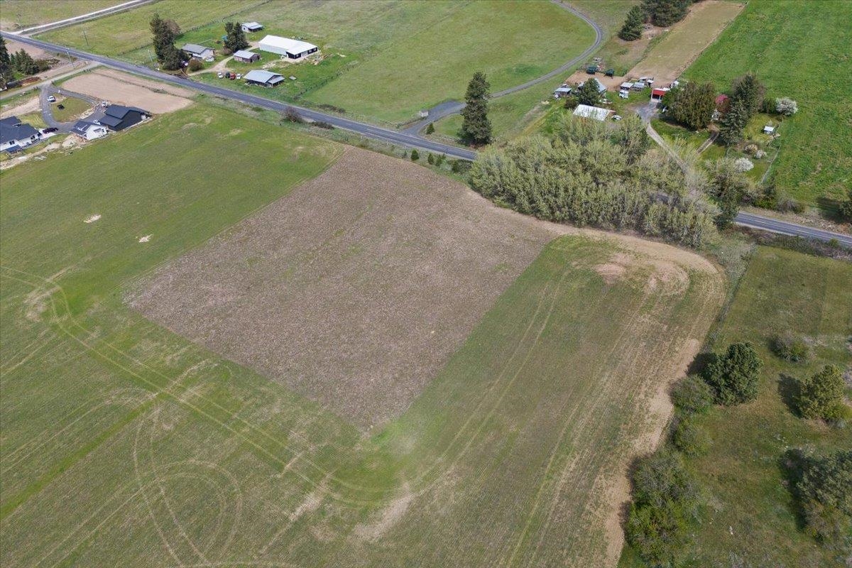7306 East Big Meadows Road Chattaroy, WA 99003 - Photo 18 of 29 Gallery Image 18