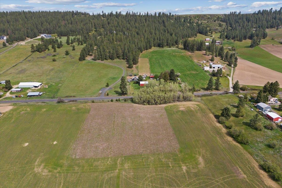 7306 East Big Meadows Road Chattaroy, WA 99003 - Photo 20 of 29 Gallery Image 20