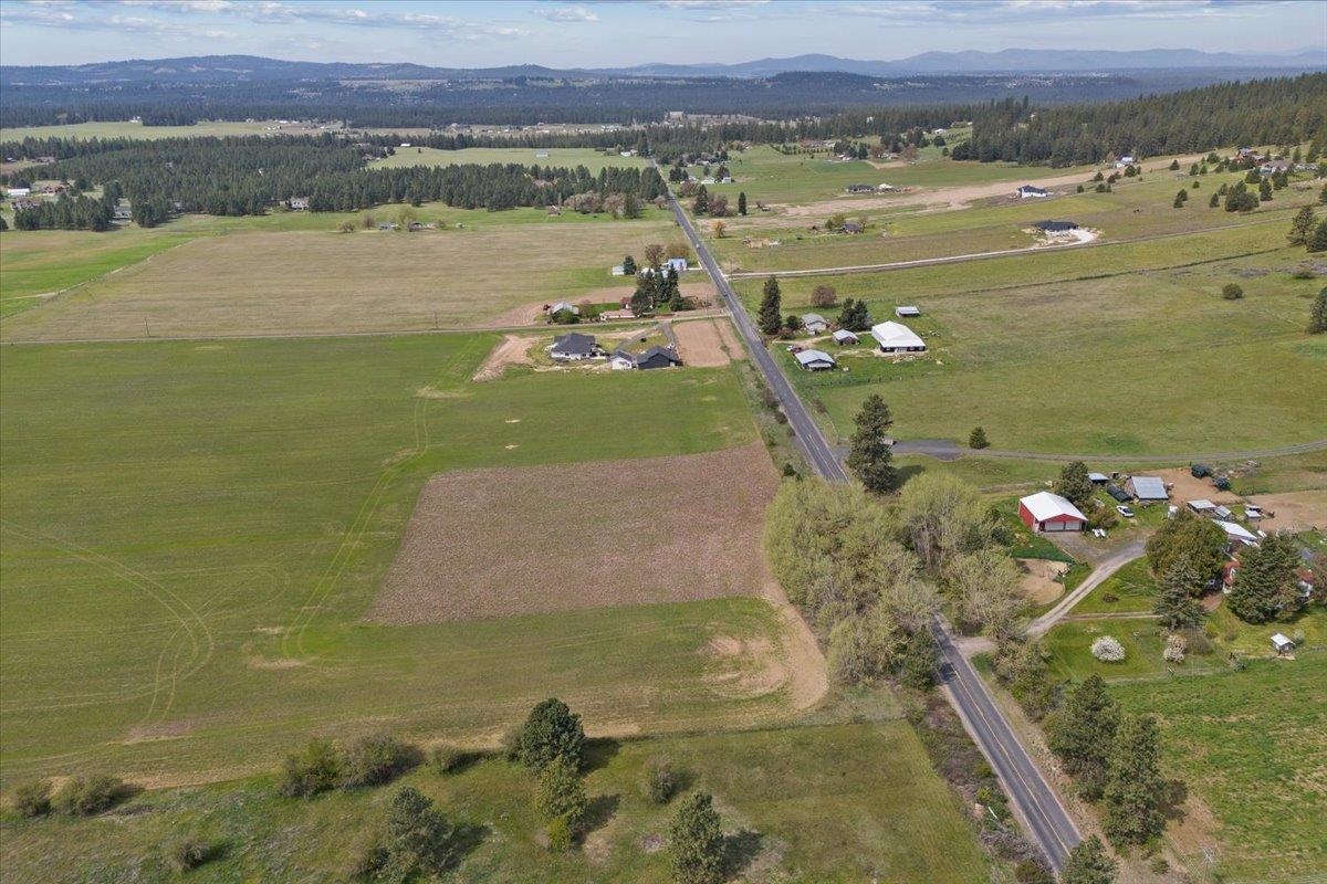 7306 East Big Meadows Road Chattaroy, WA 99003 - Photo 27 of 29 Gallery Image 27