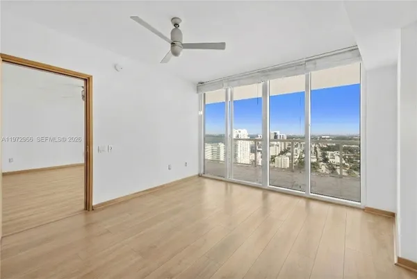 $10,800 | 450 Alton Road, Unit 3206, Miami Beach, FL 33139