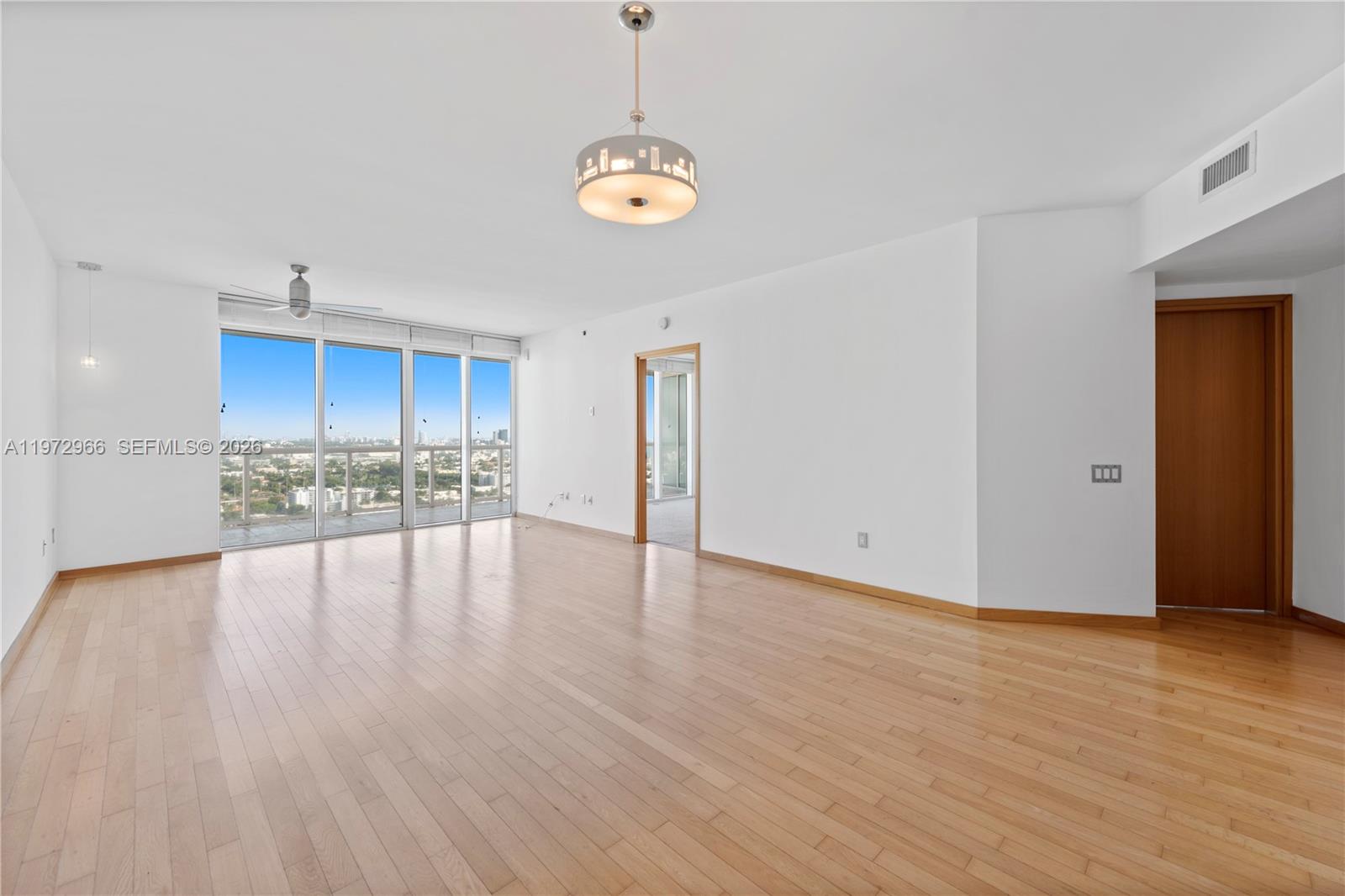 450 Alton Road, Unit 3206 Miami Beach, FL 33139 - Photo 2 of 25