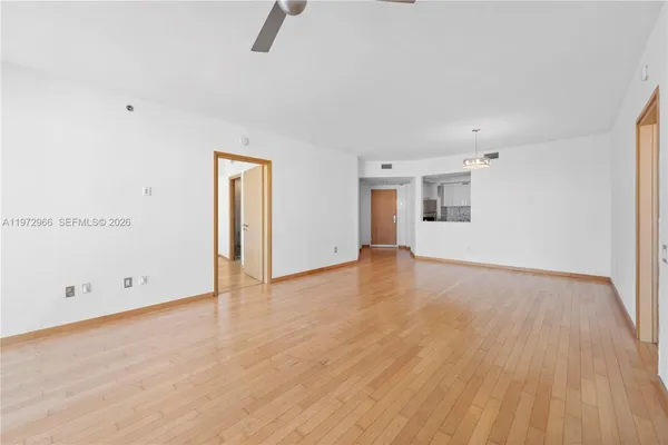 $10,800 | 450 Alton Road, Unit 3206, Miami Beach, FL 33139