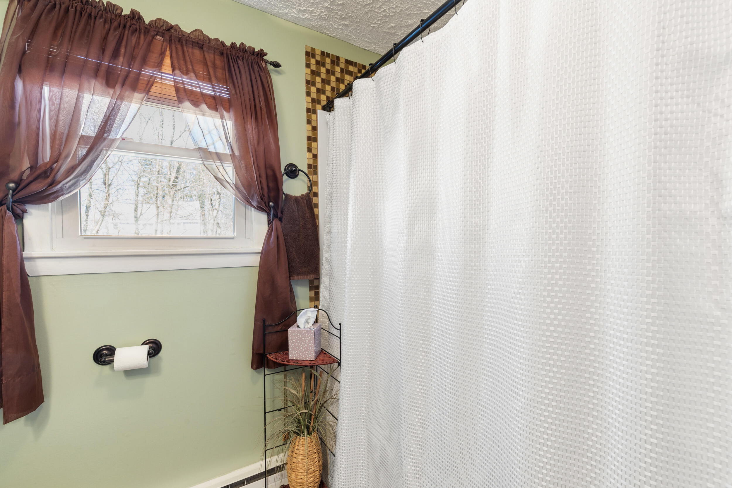 32 Rosewood Circle Springvale, ME 04083 - Photo 13 of 57 32 rosewood cir, springvale, me 04083, u