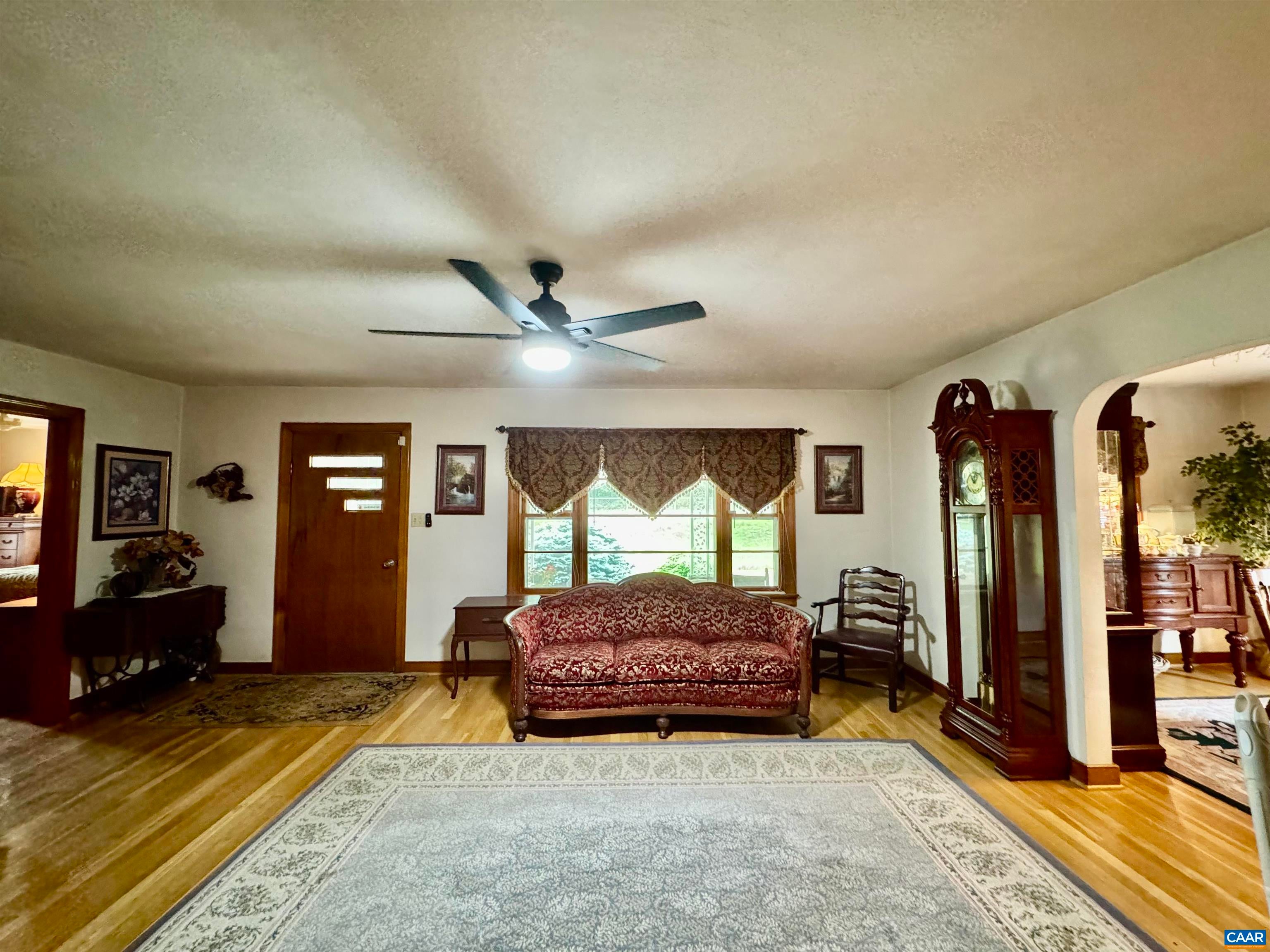 1820 Spring Hill Road Staunton, VA 24401 - Photo 7 of 70 Gallery Image 7