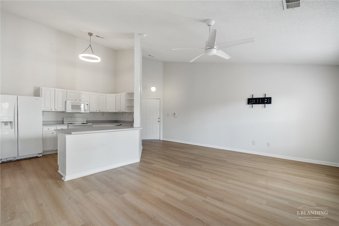 111 Wexford Drive, Unit 303 Anderson, SC 29621 - Photo 10 of 22