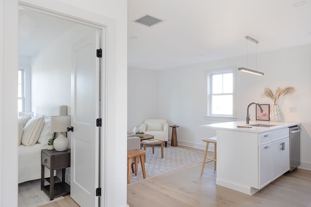 84 Allston Avenue Middletown, RI 02842 - Photo 38 of 50