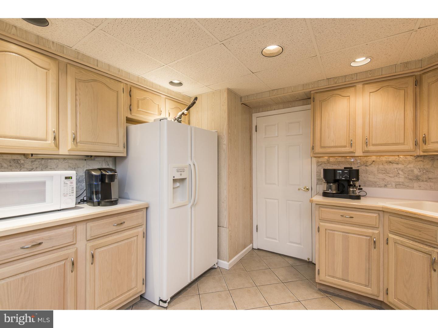 465 Rose Valley Road Southampton, PA 18966 - Photo 8 of 24 Kitchen