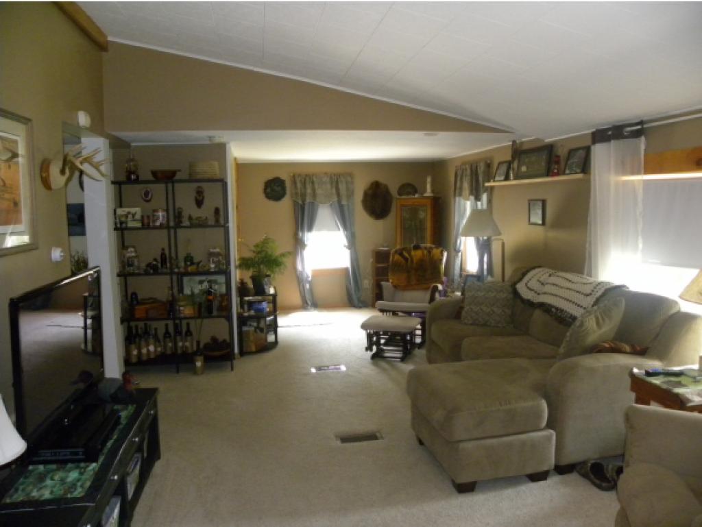 1271 Berry Hill Road Sheffield, VT 05866 - Photo 5 of 16 Gallery Image 5