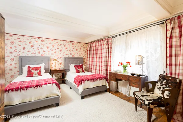 $55,000 | 700 South Ute Avenue, Unit 202, Aspen, CO 81611