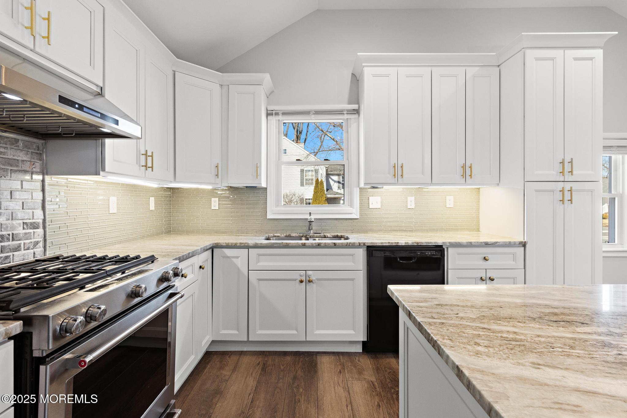 34 Forrest Avenue Rumson, NJ 07760 - Photo 17 of 51 34Forrest-41