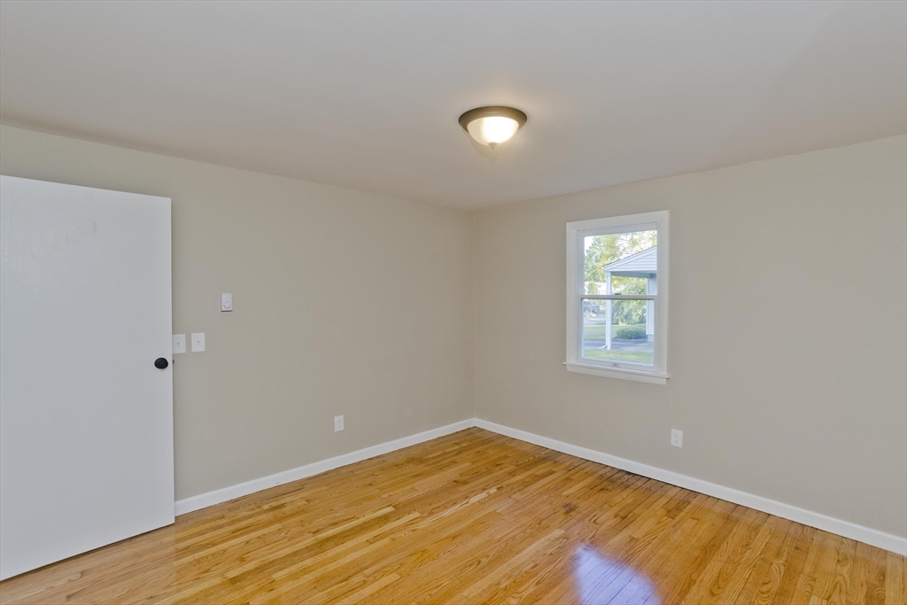 276 Spikenard Circle Springfield, MA 01129 - Photo 19 of 39
