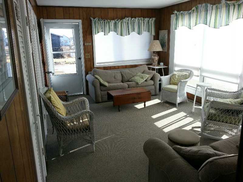 2 Arbeth Road Narragansett, RI 02879 - Photo 8 of 16 Living Room.